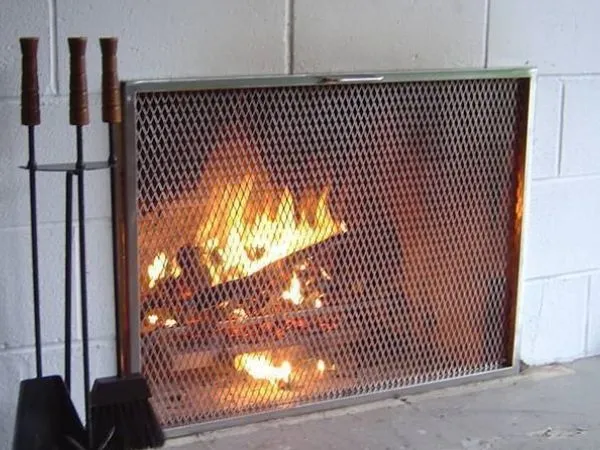Fireplace screen