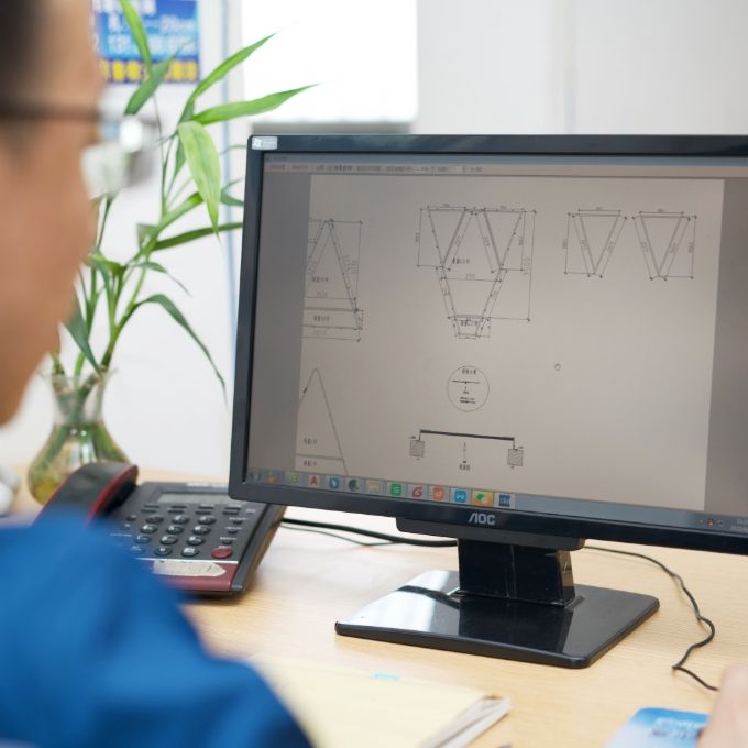 Our researcher is reviewing the expanded metal sample details.