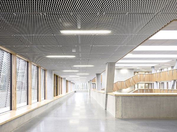 Lamps are installed on the expanded metal ceiling.